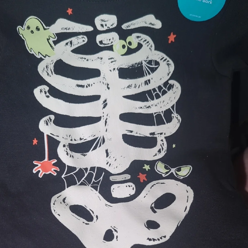 CARTER's Black Skeleton Pajamas with Glow Bones 6M NWT Unisex
